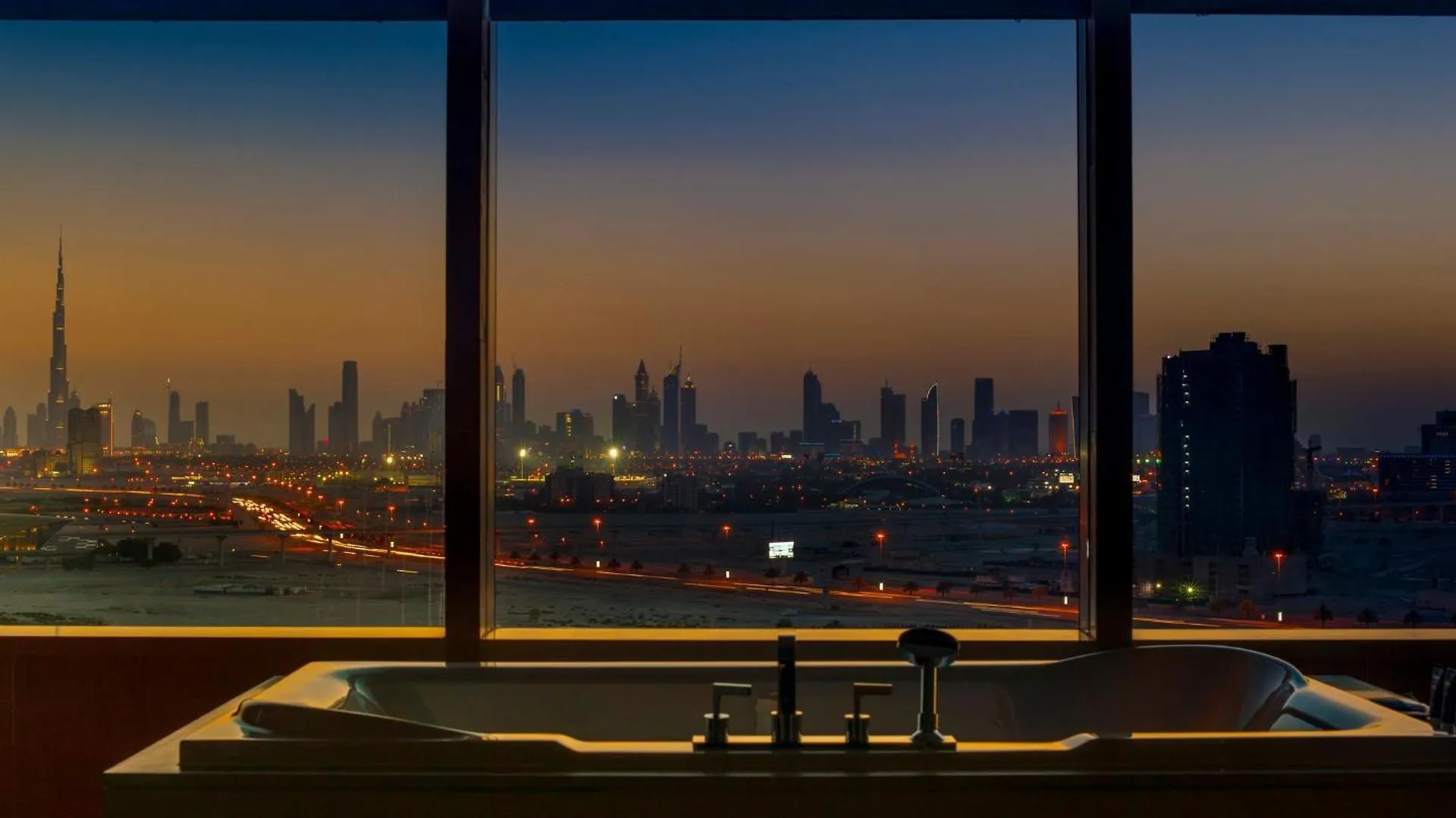 Intercontinental Dubai Festival City By Ihg